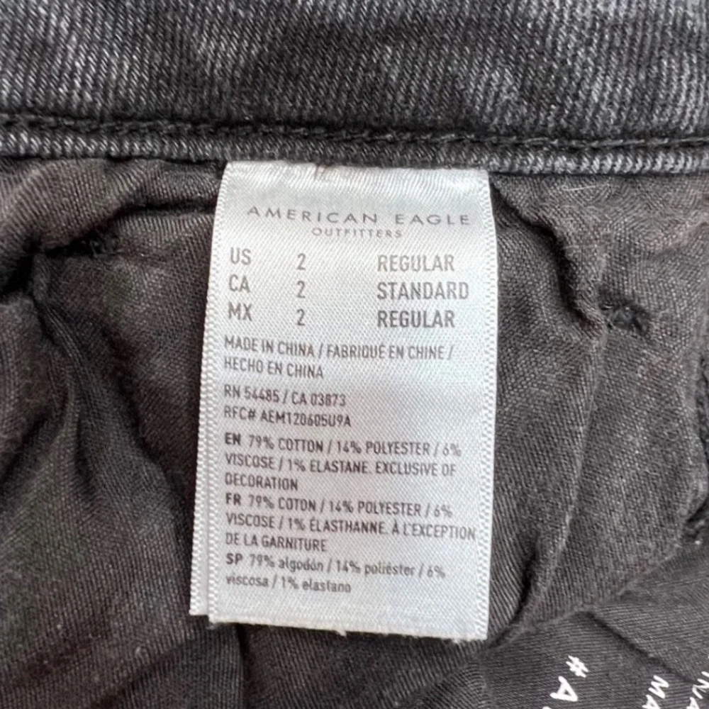 American Eagle Mom Jeans Womens 2 Regular Black Wash High Rise Tapered 58891363